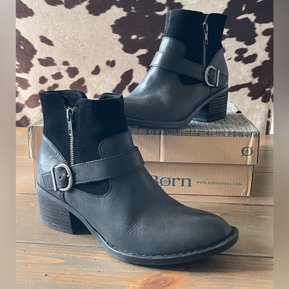 Born Korita Leather and Suede Black Boots Size US 7.5 M Like New!